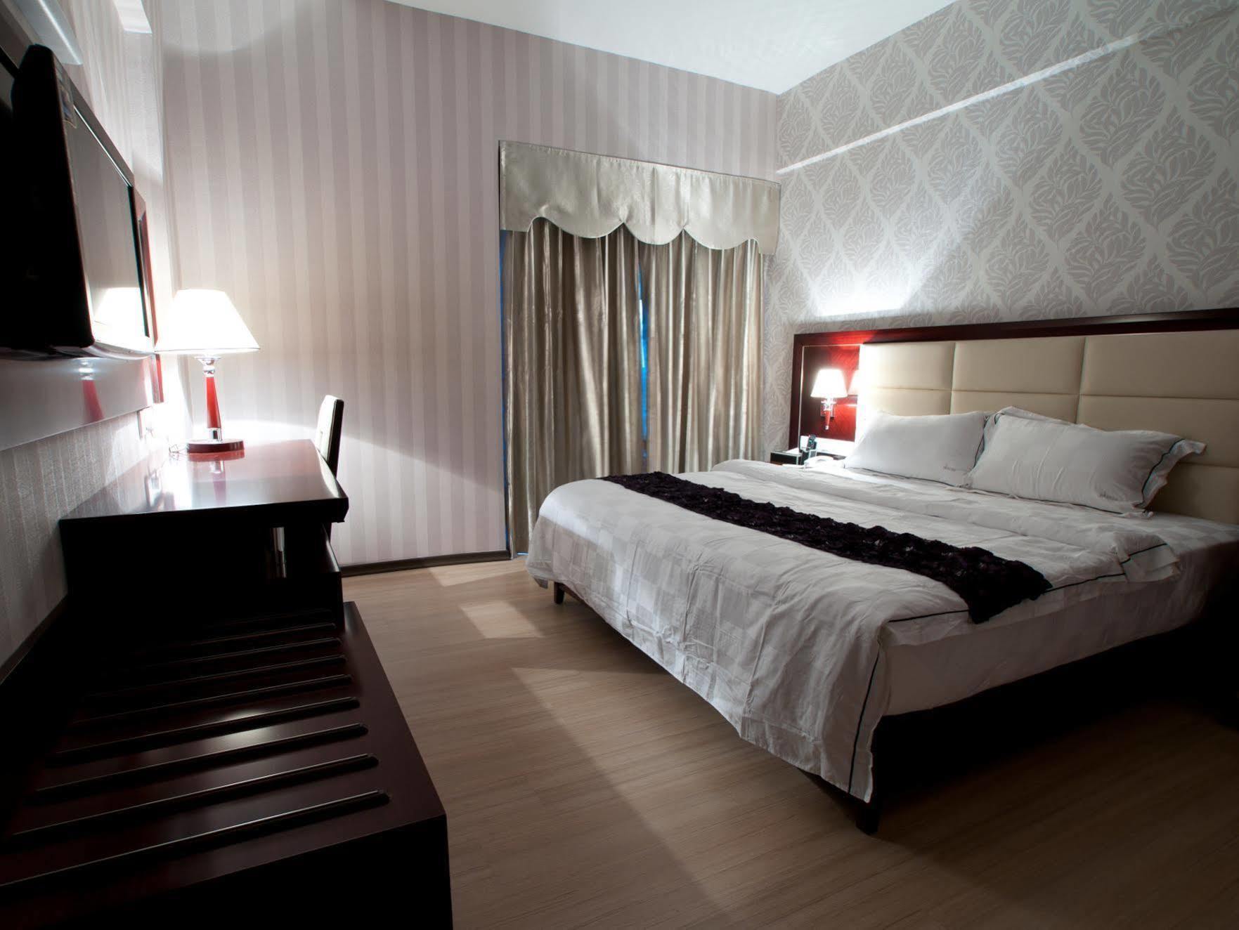 Pariss Hotel Τζόχορ Μπάχρου Εξωτερικό φωτογραφία